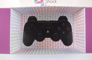 Illustration for article titled Imagining What Sony's Next Controller (And Its Box) Will Look Like